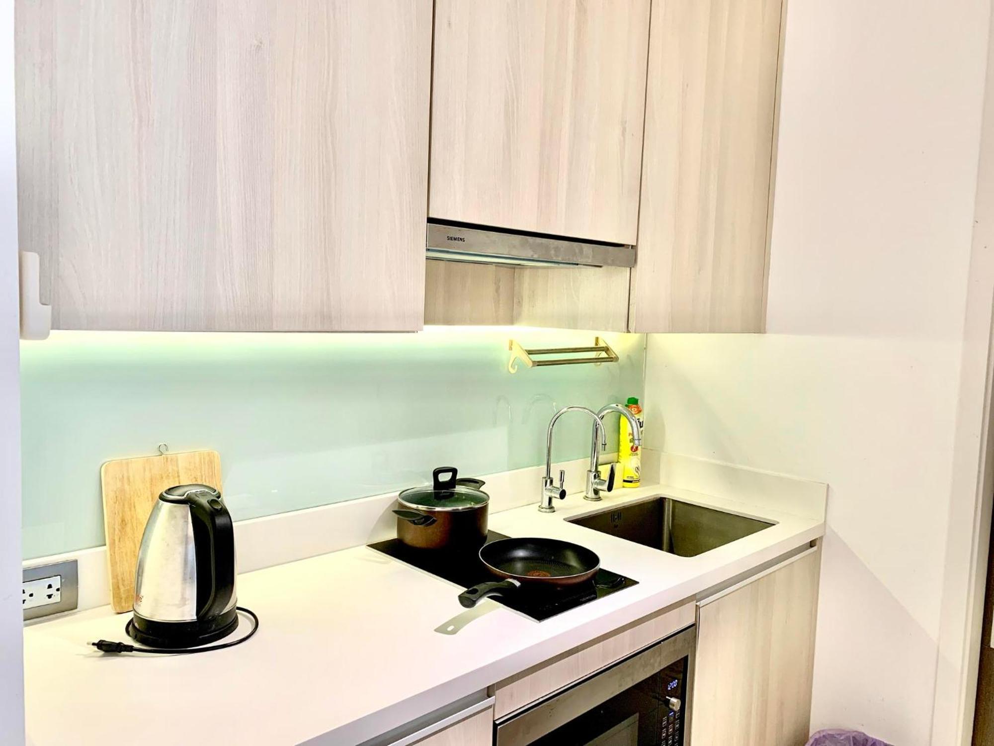 Sukhumvit 11#Luxury#Pool#Gym#Bts Nana&Mrt Sukhumvit#1Br#Max2Ppl Leilighet Bangkok Eksteriør bilde