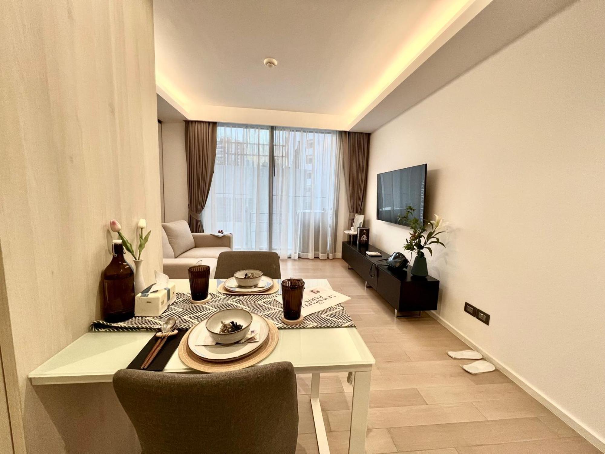 Sukhumvit 11#Luxury#Pool#Gym#Bts Nana&Mrt Sukhumvit#1Br#Max2Ppl Leilighet Bangkok Eksteriør bilde