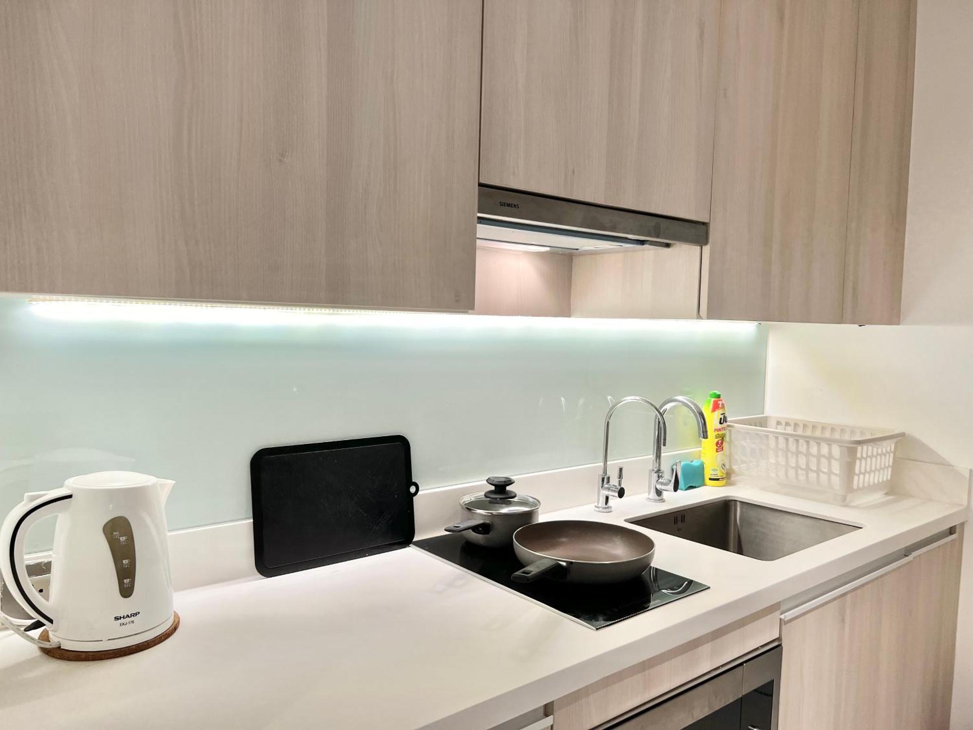 Sukhumvit 11#Luxury#Pool#Gym#Bts Nana&Mrt Sukhumvit#1Br#Max2Ppl Leilighet Bangkok Eksteriør bilde