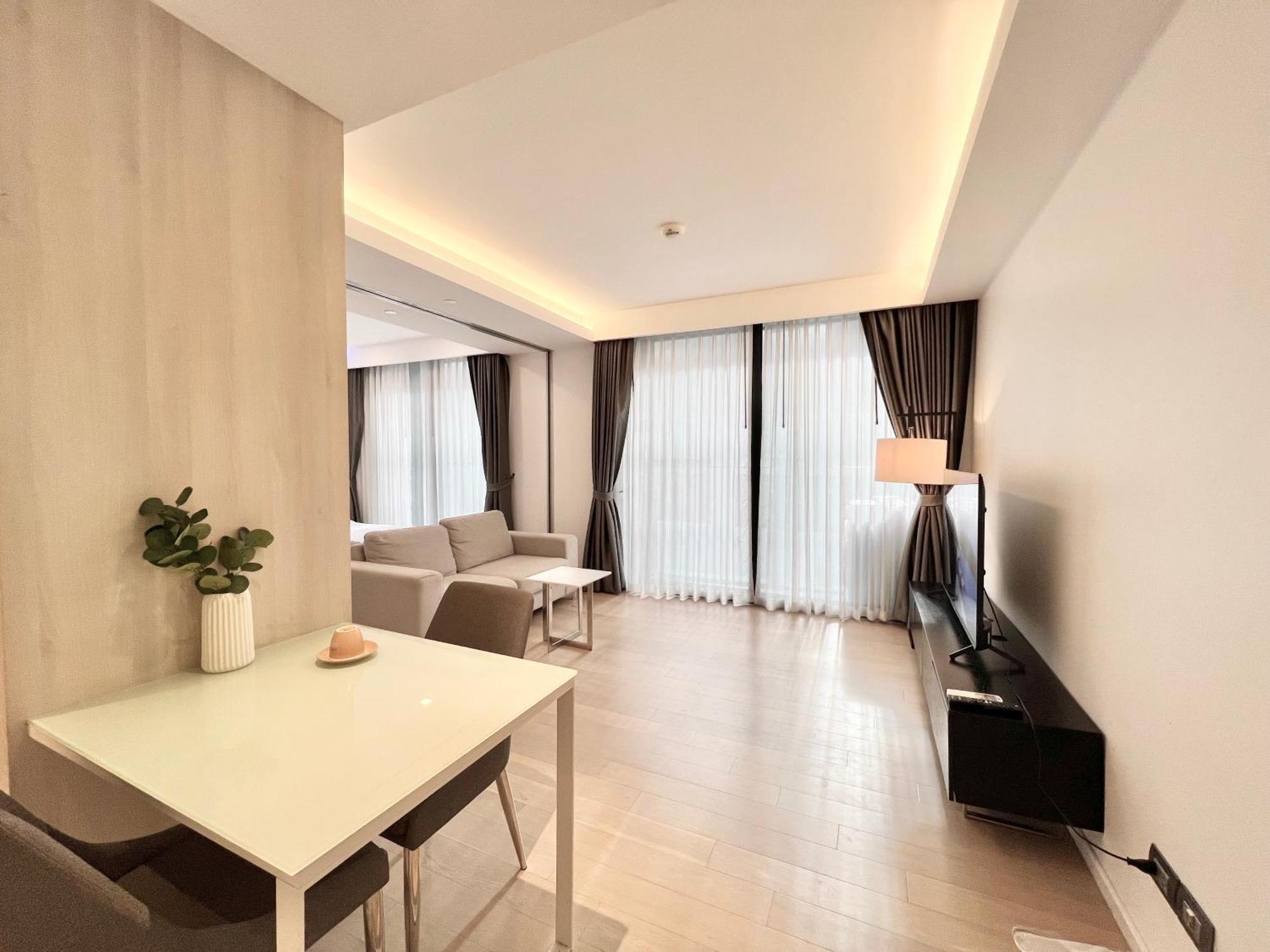Sukhumvit 11#Luxury#Pool#Gym#Bts Nana&Mrt Sukhumvit#1Br#Max2Ppl Leilighet Bangkok Eksteriør bilde